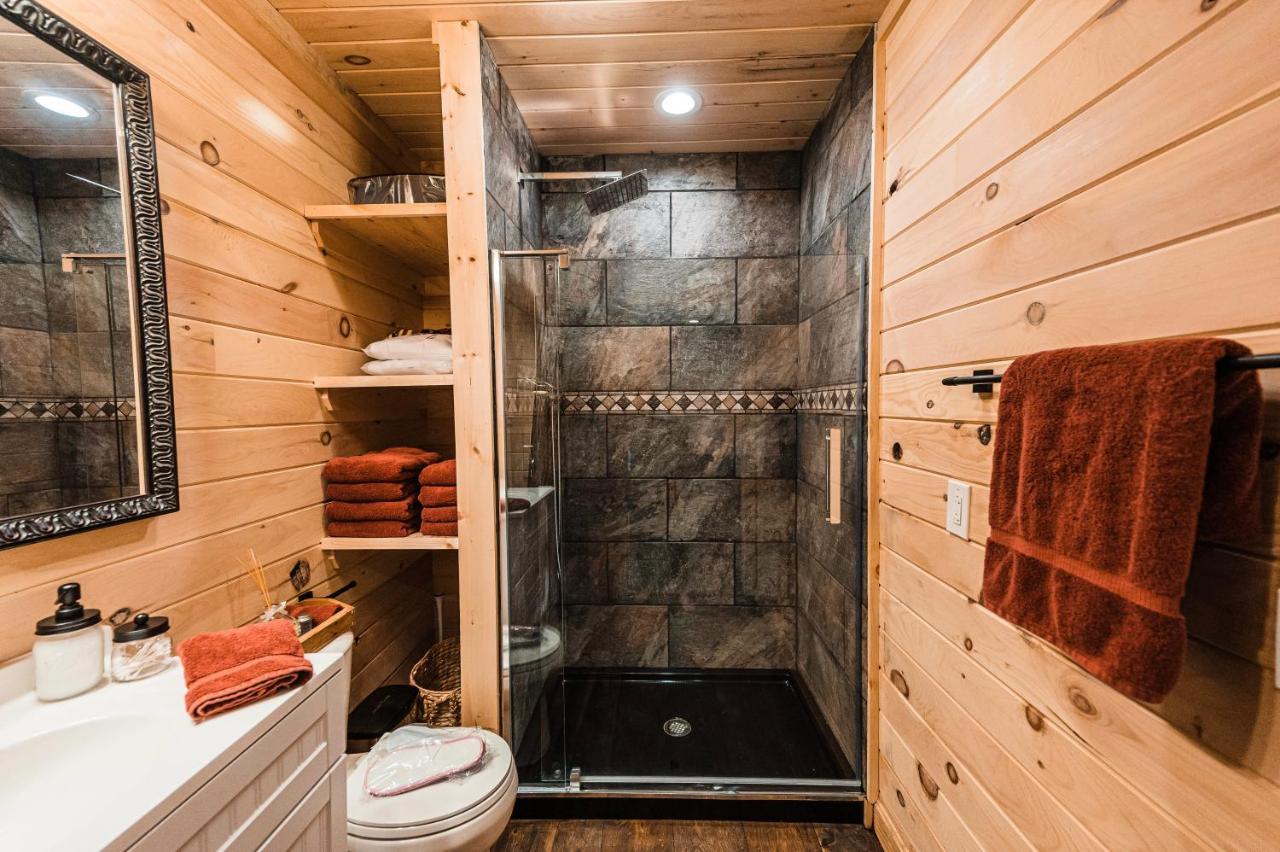 Moonlight Treehouse At Belgrade Hospitalityヴィラ エクステリア 写真
