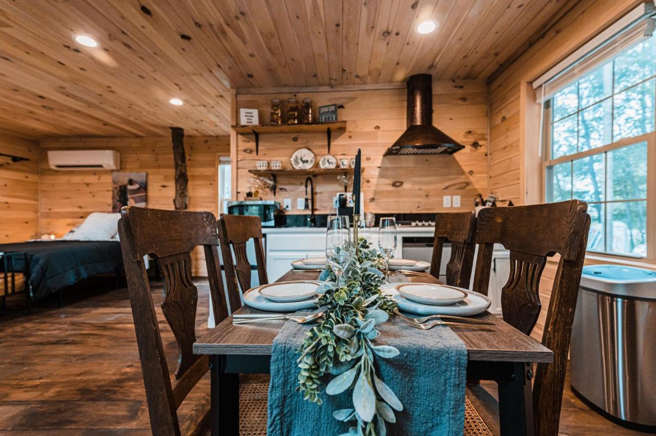 Moonlight Treehouse At Belgrade Hospitalityヴィラ エクステリア 写真
