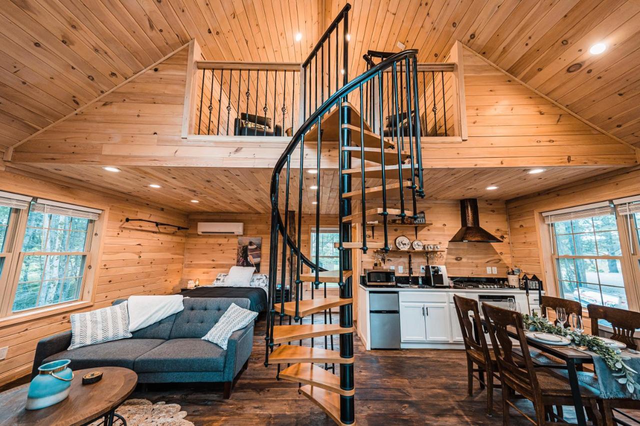 Moonlight Treehouse At Belgrade Hospitalityヴィラ エクステリア 写真