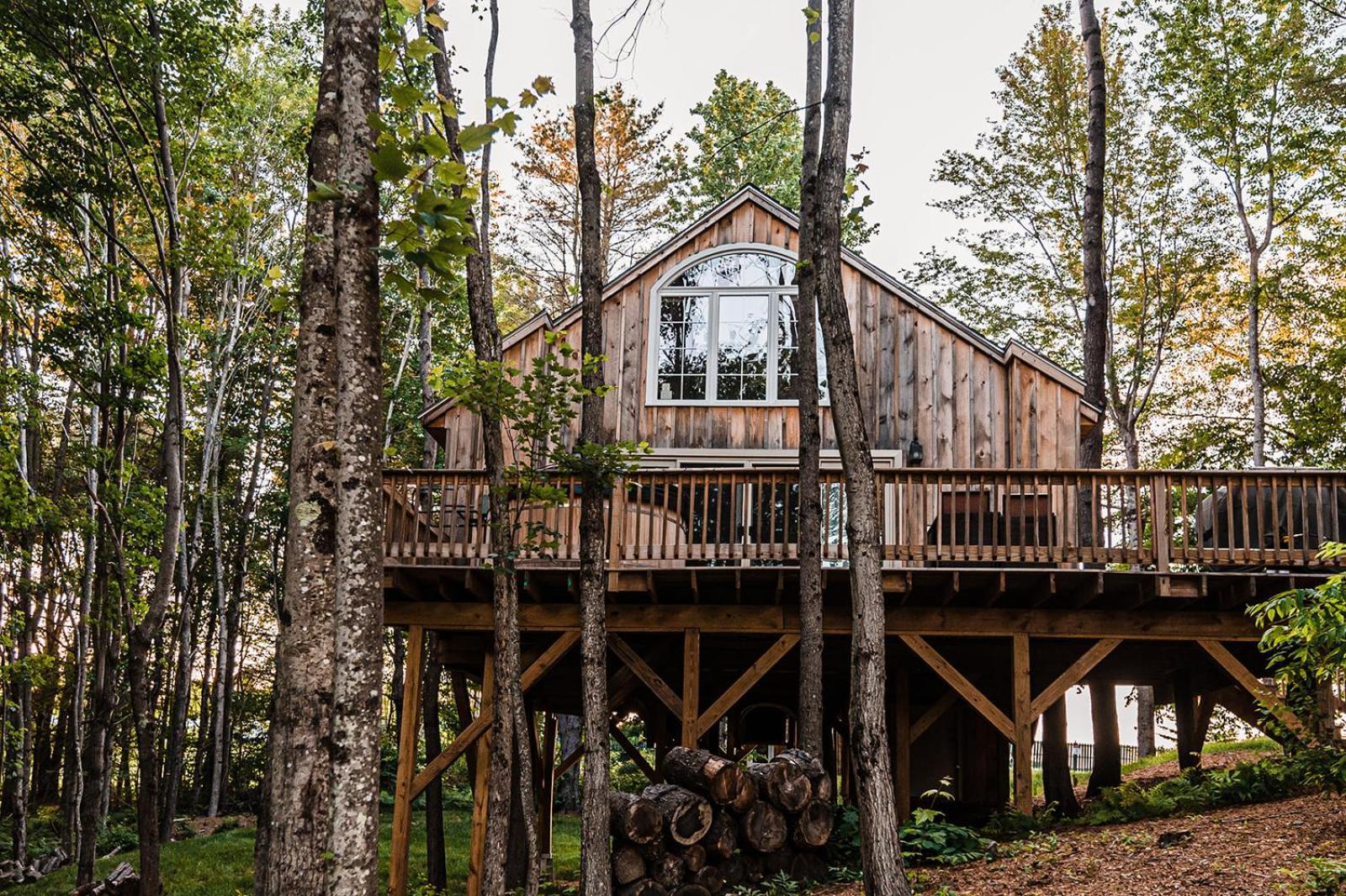 Moonlight Treehouse At Belgrade Hospitalityヴィラ エクステリア 写真